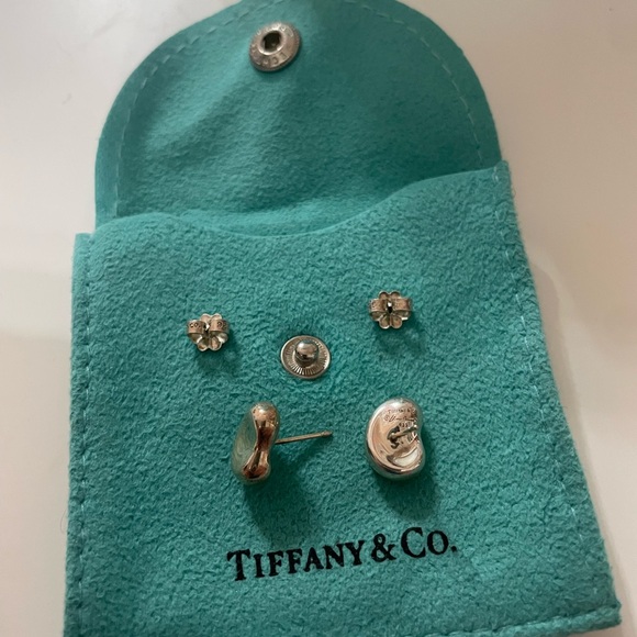 Tiffany & Co. Elsa Peretti Bean Earrings - Picture 3 of 5